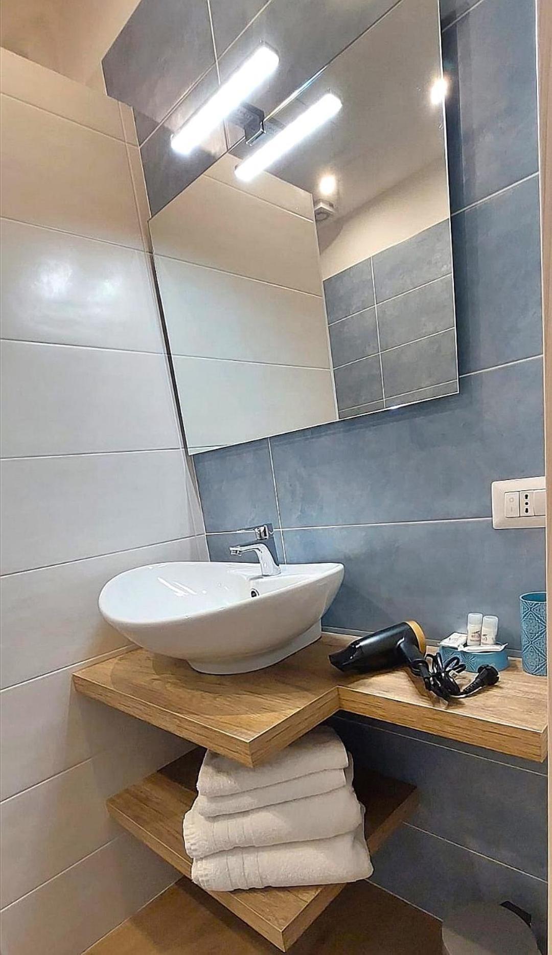 Angio Holiday Rooms Naples Extérieur photo